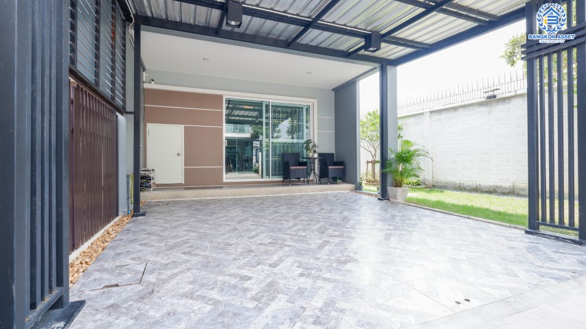 *****ทาวน์เฮ้าส์มือสองย่านปทุมธานี ม.ศุภาลัย เบลล่า กรุงเทพ-ปทุมธานี หลังมุม! เนื้อที่เยอะถึง 29.5 ตร.ว. ฟังก์ชัน 3 ห้องนอน 2 ห้องน้ำ 2 ที่จอดรถ ต่อเติมครัว แถมเฟอร์นิเจอร์ทั้งหลัง ทำเลเชื่อมต่อถ.กรุงเทพฯ-ปทุมธานี, ถ.กาญจนาภิเษก